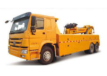 Caminhão de reboque durável do Wrecker da eficiência mais alta, caminhão da recuperação da divisão para tratar acidentes do veículo